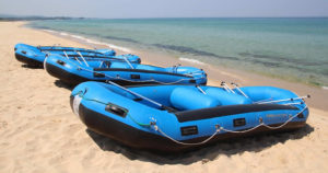 ゴムボートの海釣りが危険な3つの理由と利点について